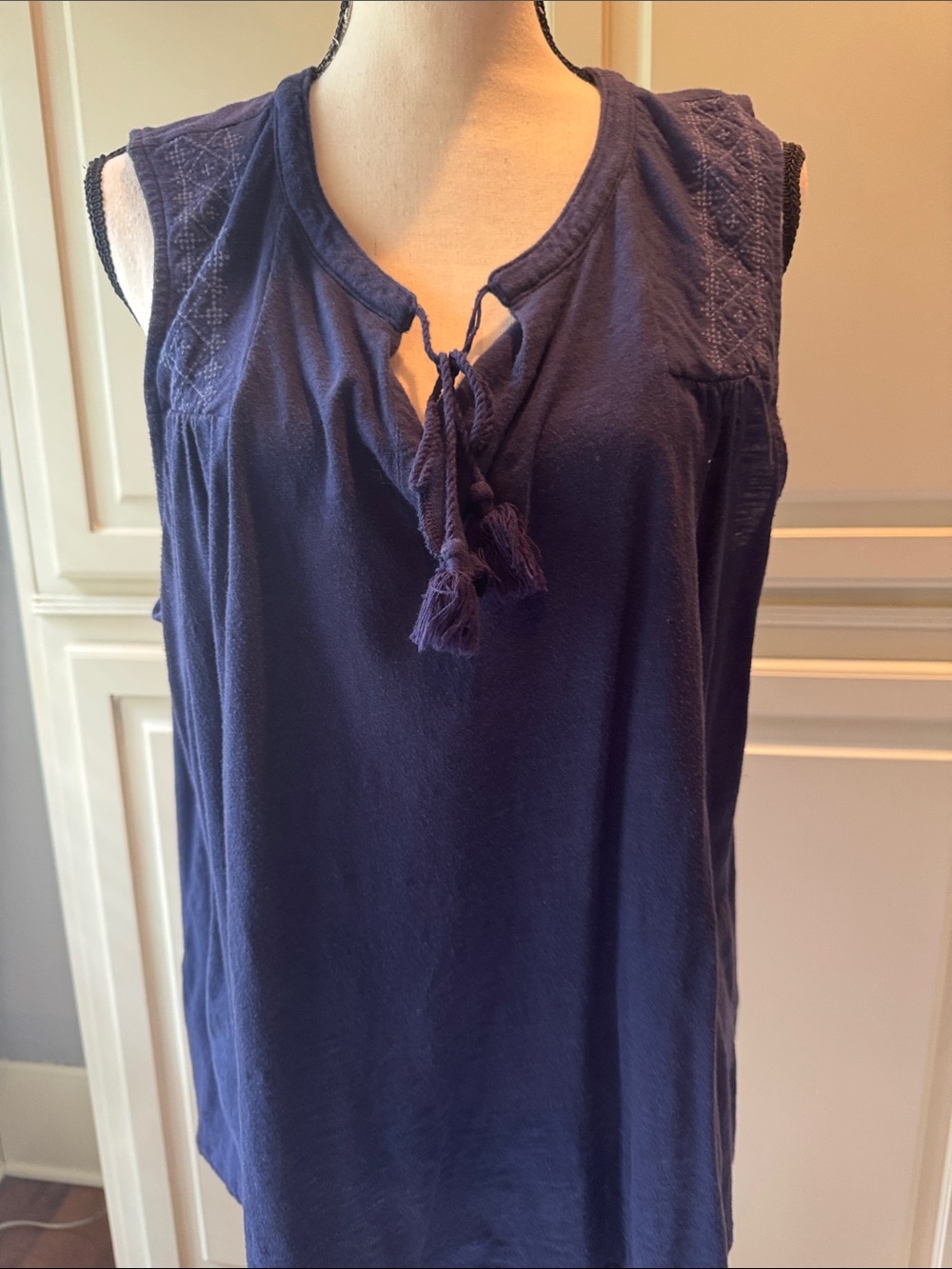 Old Navy Navy Sleeveless Tassel Tie Tank